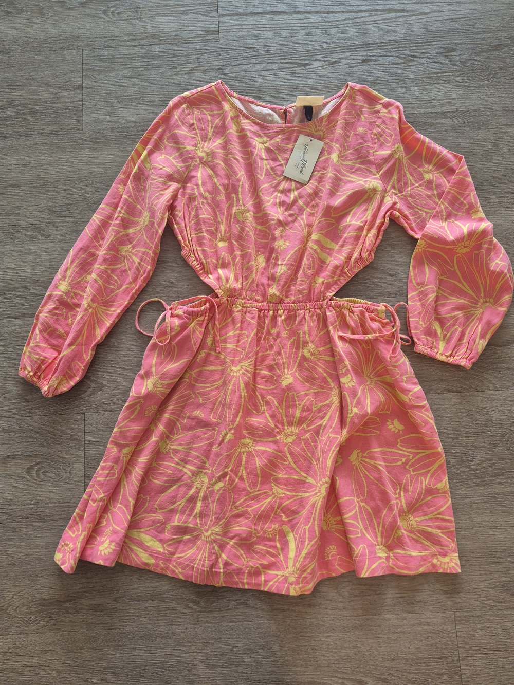 Universal Thread Pink Floral Tie-Waist Long Sleeve Dress